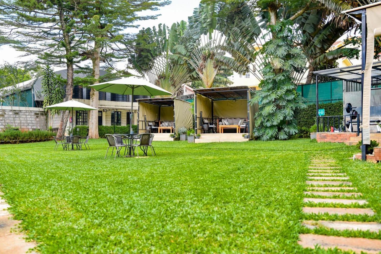 Cozy Stead Hotel Nairobi Exterior photo